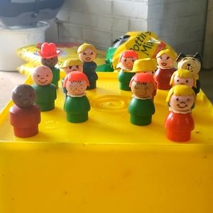 Vintage fisher price little people lot of 13